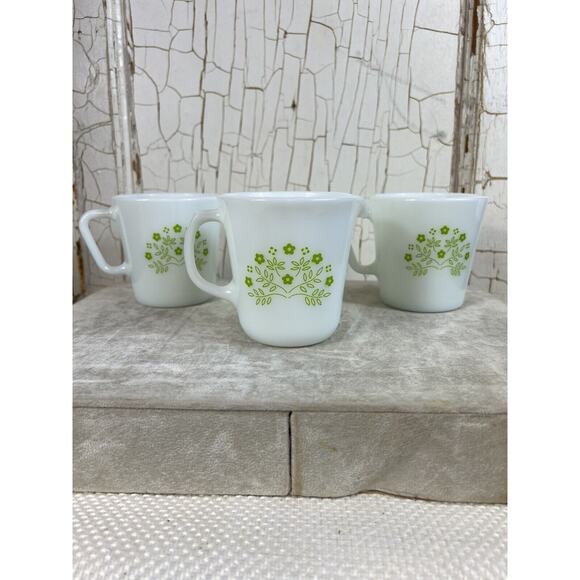 Pyrex Summer Impressions Green Milk Glass Set With 2 Coffee Cups And Creamer - Picture 2 of 12